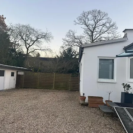 Modernes Bei Duesseldorf * 메어부쉬